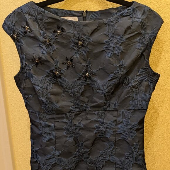 NWOT Anne Klein Blue Floral Embroidered Overlay Stencil Fitted Dress Size 8 - Picture 1 of 3